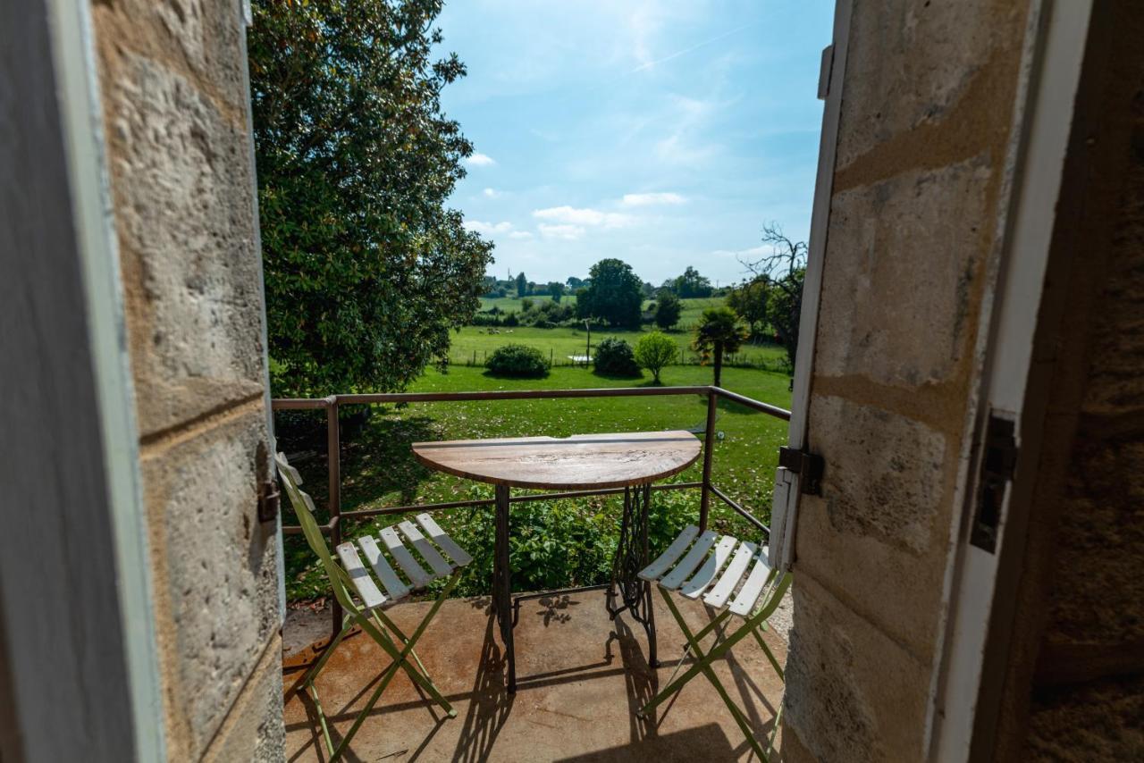 Suite Campagnarde Pres Bordeaux, Vue Sur Les Vignes Au Chateau Camponac Bourg-sur-Gironde Luaran gambar